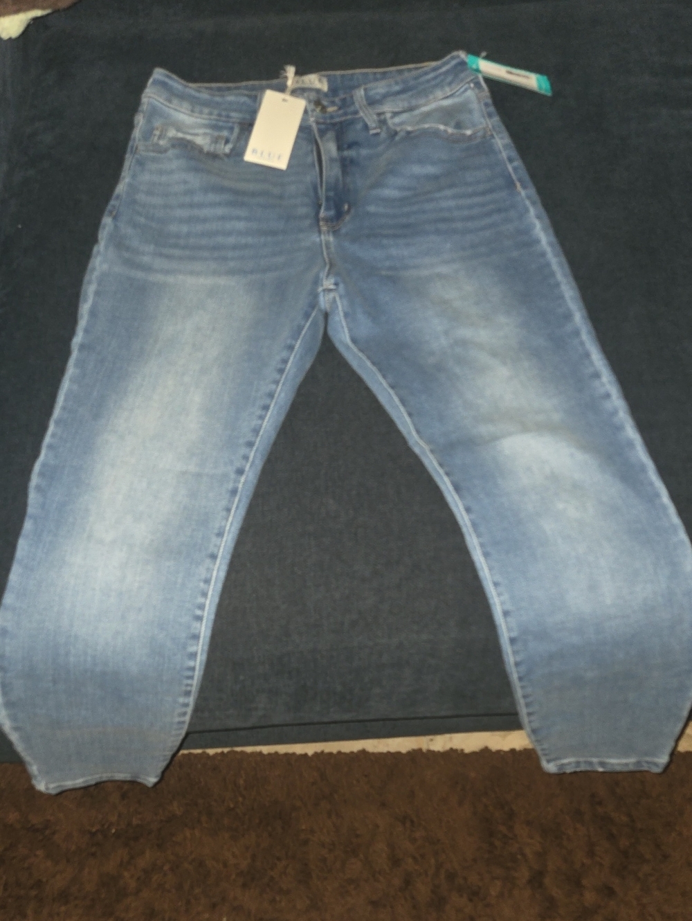 Slim Straight Men’s Jeans in Light Blue Wash - Unbranded